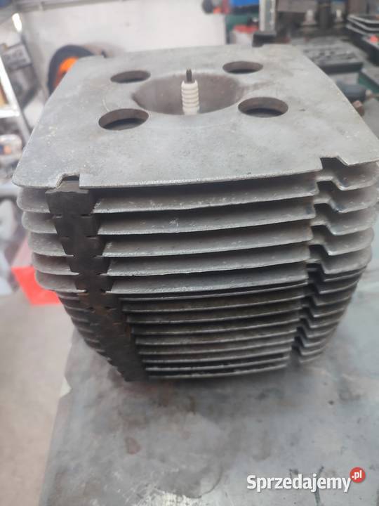 Cylinder z głowicą etz 300 Łuków