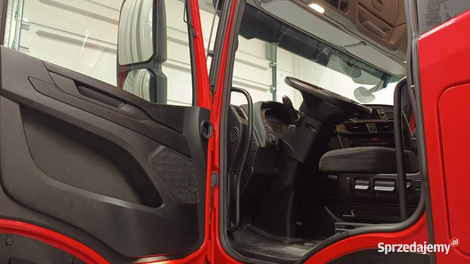 Iveco AS 440 S46 SWay TFPLT E6d 180t