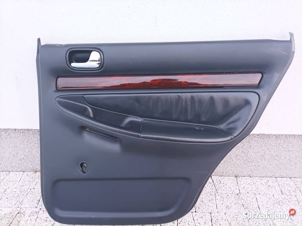 Boczek drzwi prawy tył drewno skóra Audi a4 b5 Radom