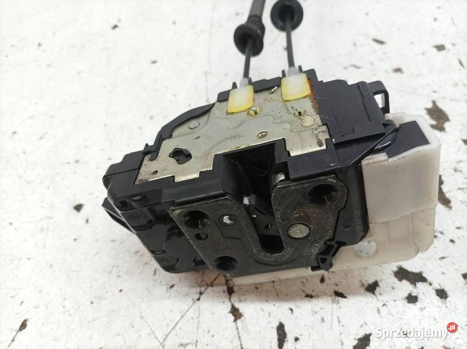 ZAMEK DRZWI PRAWY PRZÓD EU 813203J940FDP Hyundai sprzedam