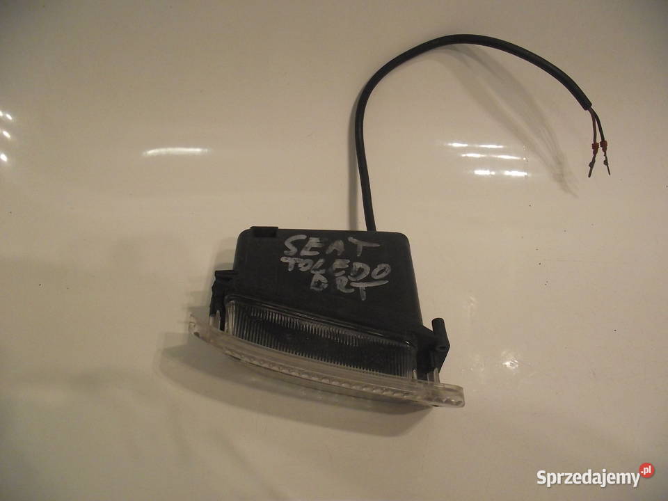 Seat Toledo I Halogen prawy z ramką Wrocław