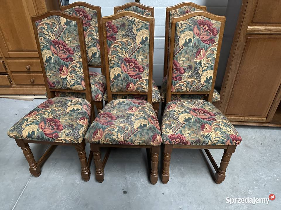 Dębowe krzesła z tapicerką w kwiaty wielkopolskie