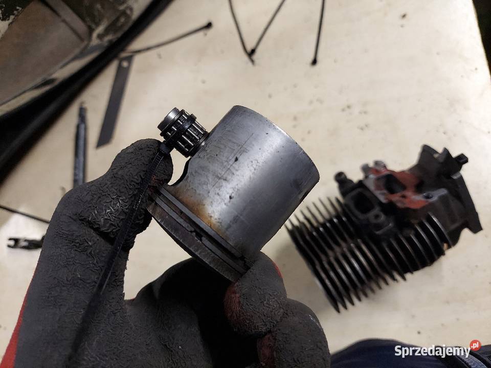 Stihl 040 AV cylinder tłok pierścienie 040AV sprzedam