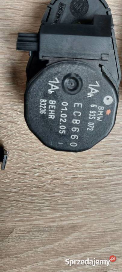 Silniczek nagrzewnicy BMW 7 E65 6935072 6908979 osobowe Szczecin