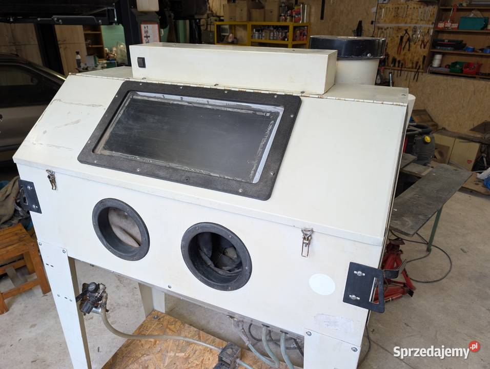 Używana piaskarka kabinowa 420 l Warszawa