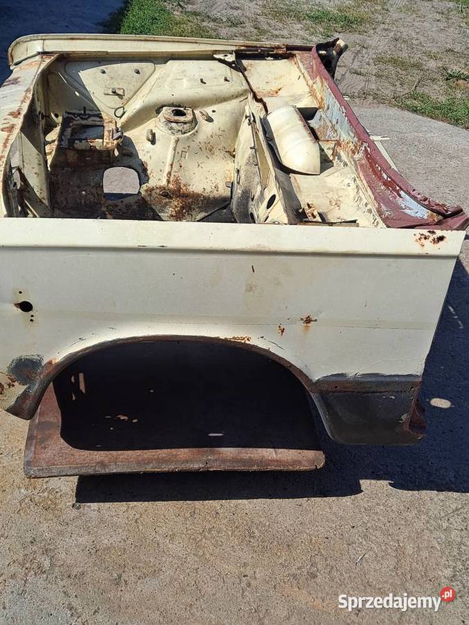 Fiat 125p karoseria na części osobowe Kórnik