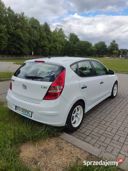Hyundai i30 2011 14 benzyna 144 przebieg Hatchback Suwałki