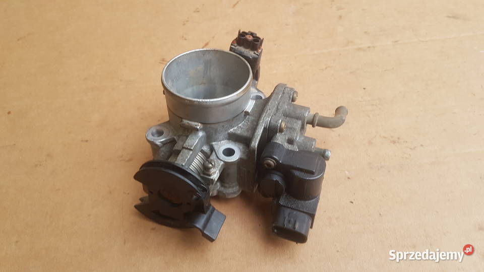 Suzuki Ignis FH 0003 przepustnica powietrza 13 Silniki i osprzęt Legnica sprzedam