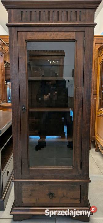 Nieduża witryna serwantka kolonialnasklep Dąbrowa Górnicza