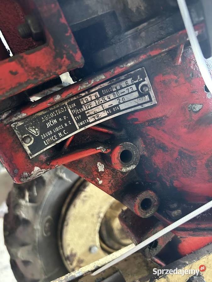 Sprzedam ciągnik dzik Imielno