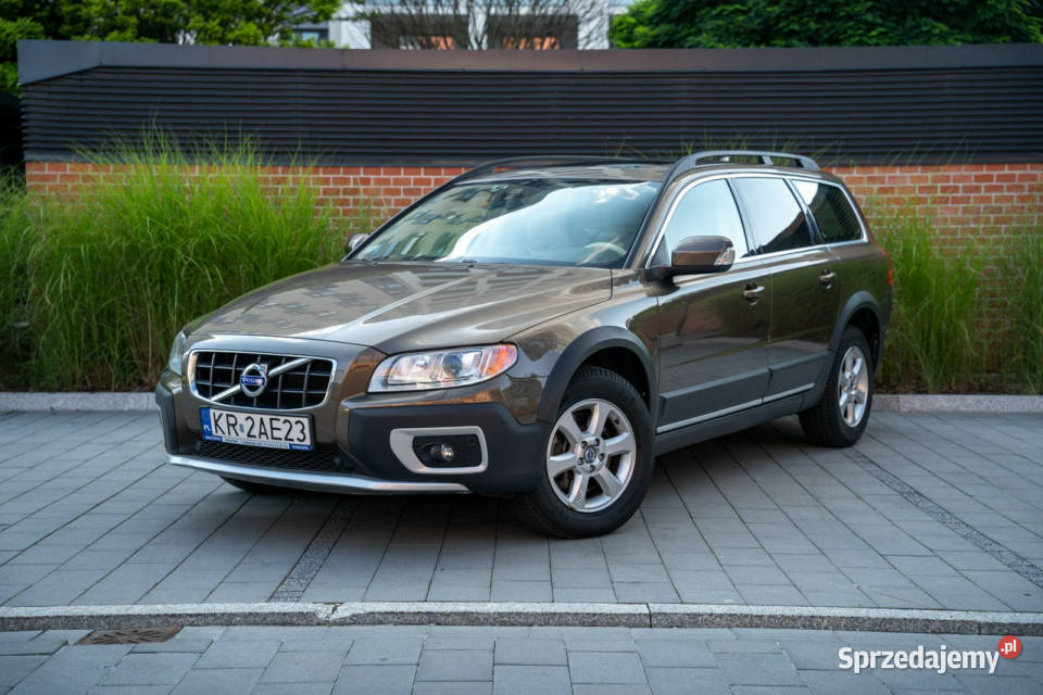Volvo XC 70 32 AWD 6 cylindrów Jasna skóra benzyna