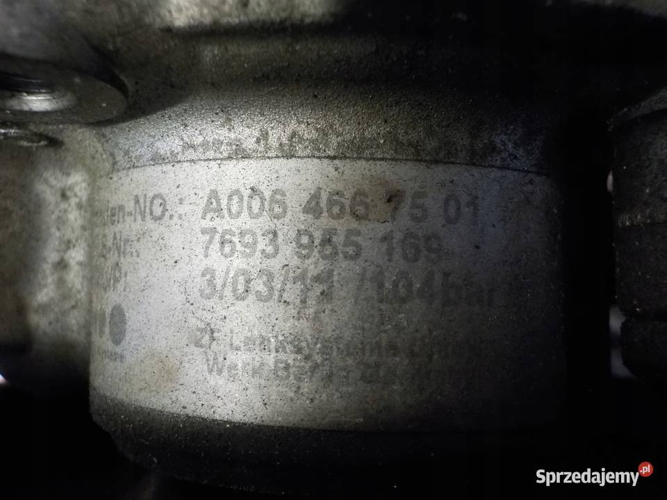 MERCEDES W204 18 CGI 12r 156 271 pompa osobowe Suków