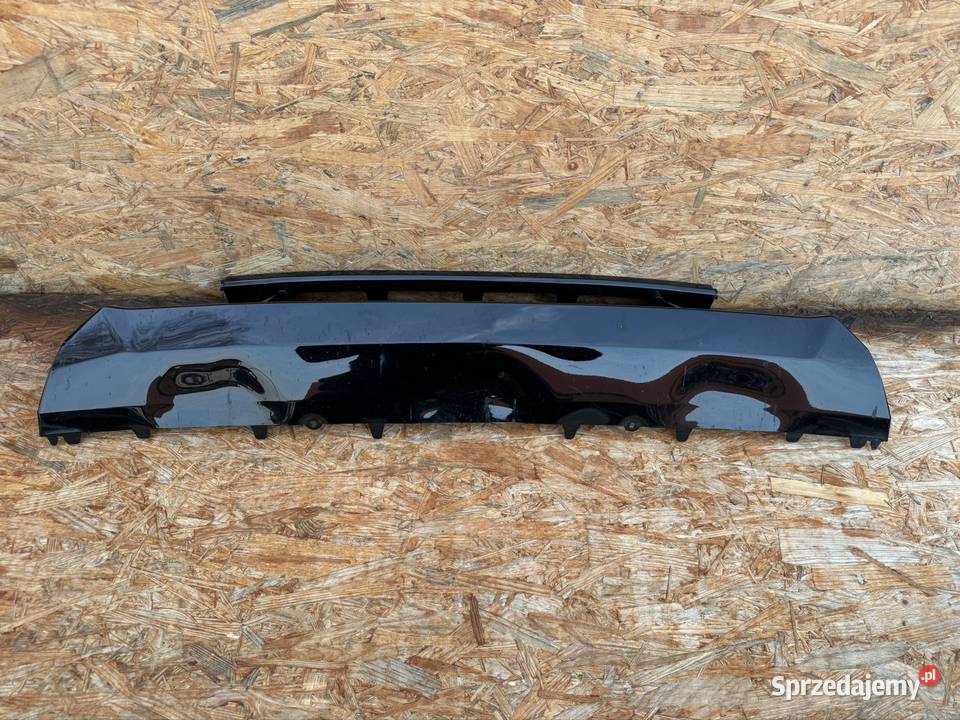 Środkowa kratka zderzaka przód Volvo xc60 II 2 osobowe Sieraków