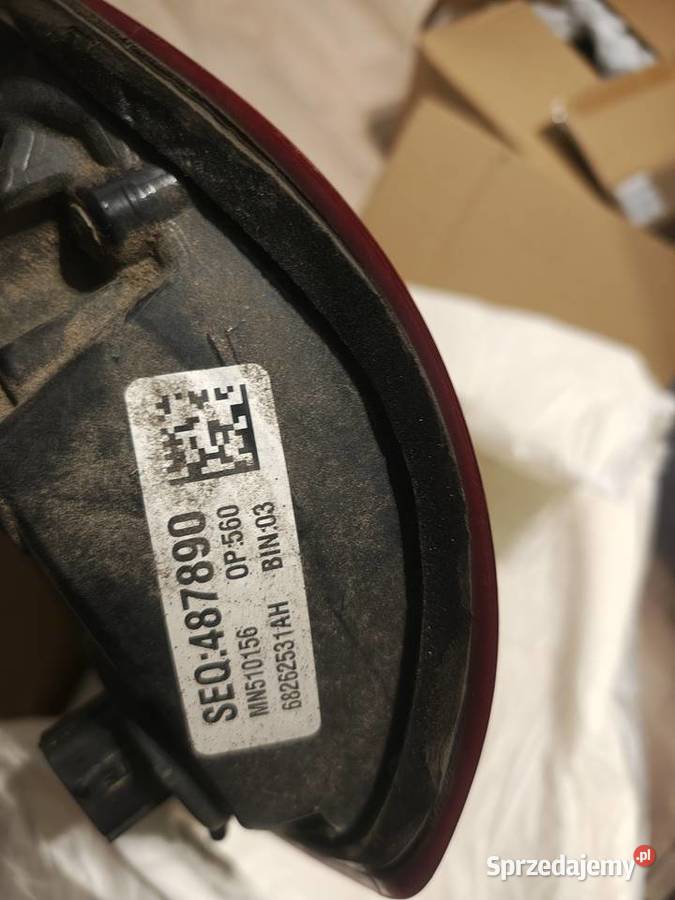 RAM 2021 Limited lampa tylna oryginalna Lampy tylne Gostyń sprzedam