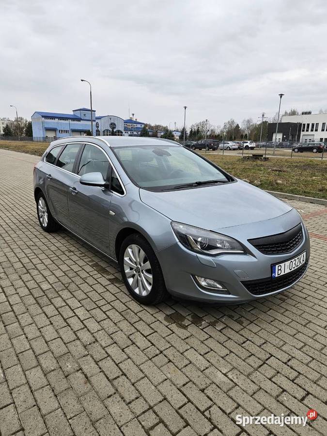Opel Astra J 20CDTI 165 2011r Combi Manual 6b Białystok