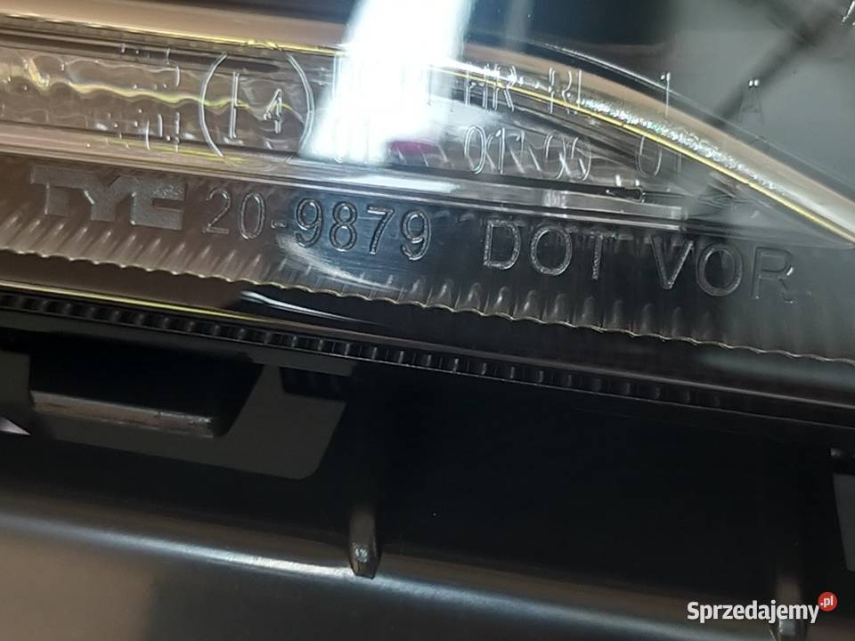 REFLEKTOR PRAWY XENON HOMOLOGACJA EU CHRYSLER wielkopolskie Kawnice