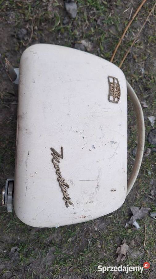 Projekror Zeiss Ikon łódzkie Raczyn