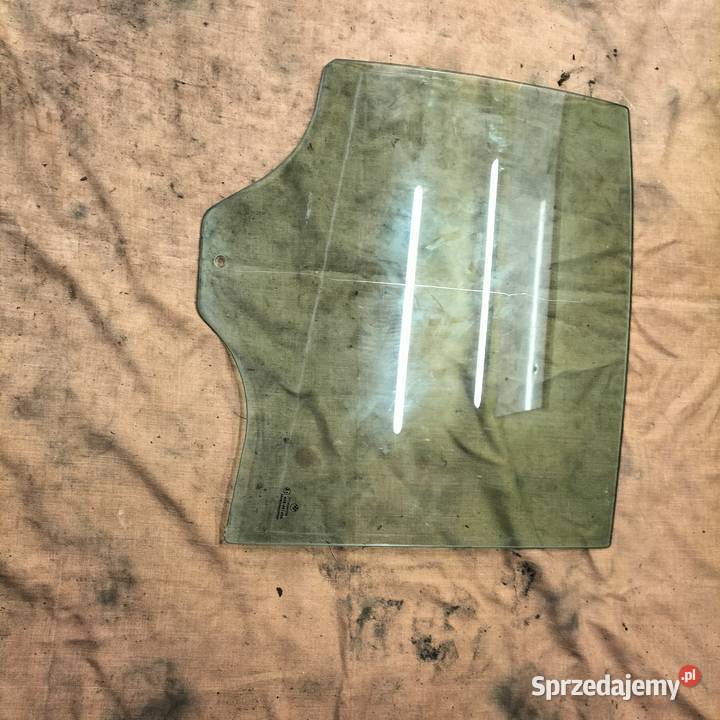 Szyba drzwi prawych tylnych BMW E65 osobowe śląskie Poręba
