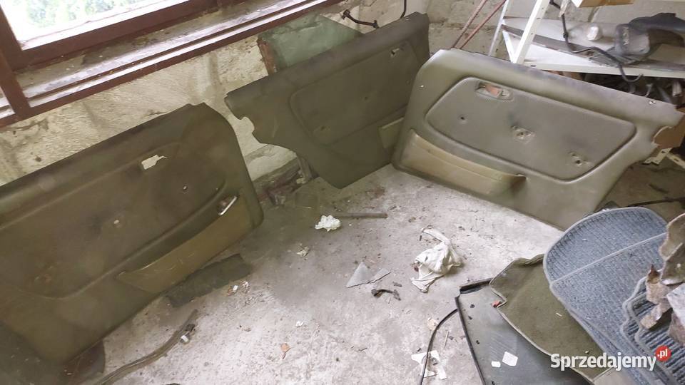 Boczek drzwi Mercedes w124 w123 Bytów
