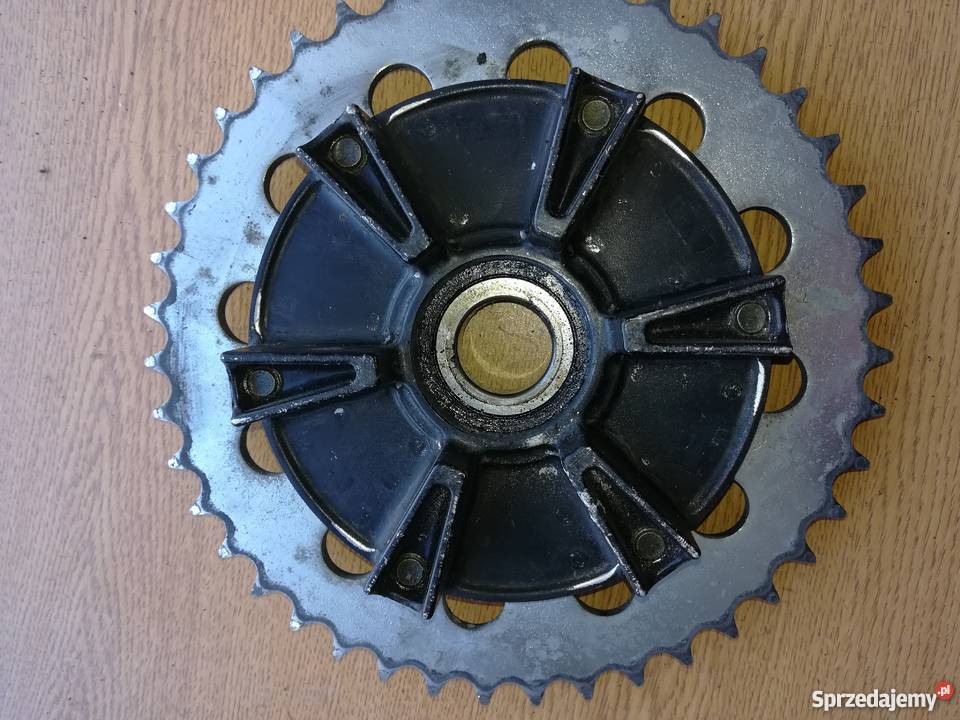 Zbierak tylnego kola Yamaha YZF R1 982002 Księżyno sprzedam