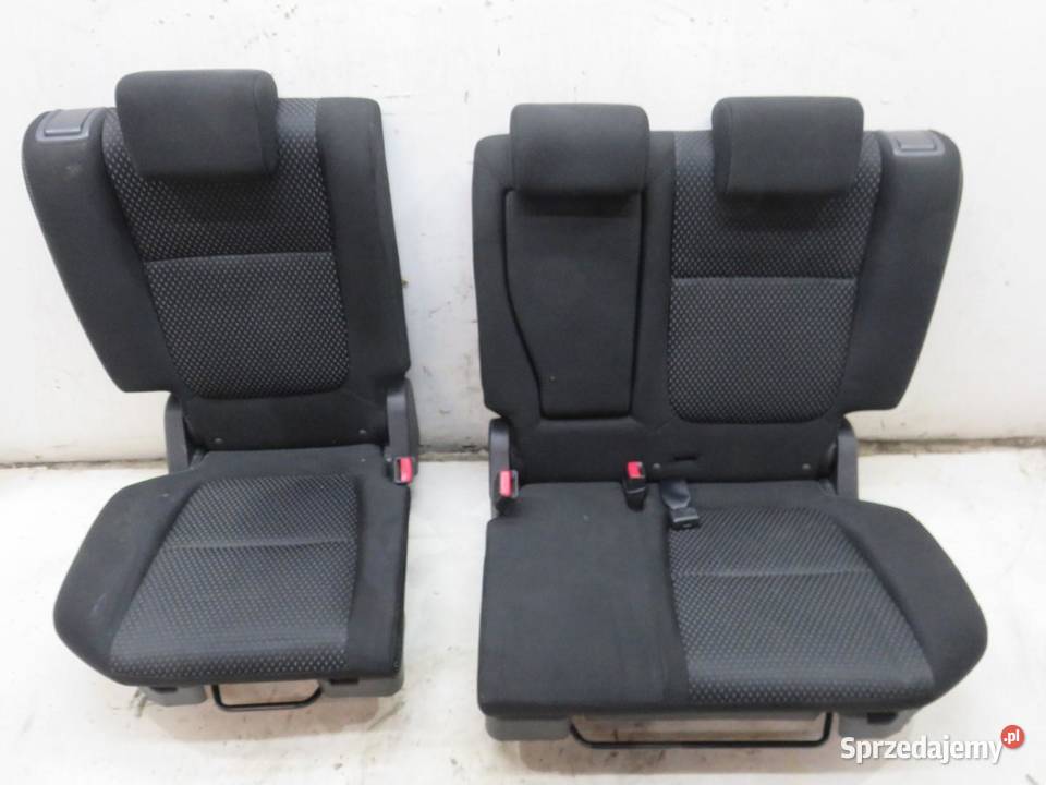 FOTEL FOTELE 2 3 RZĄD PASY DYWAN OUTLANDER III