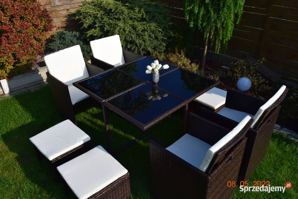 ogród zestaw mebli tulipan 8 osob 4 foteli 4 puf małopolskie Bosutów