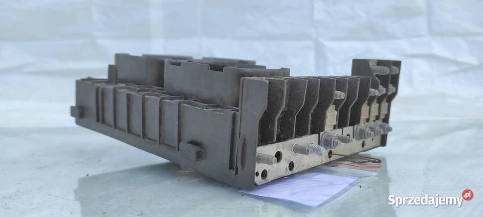 1K0 937 124 K BSI skrzynka bezpieczników GA14 osobowe Włoszczowa