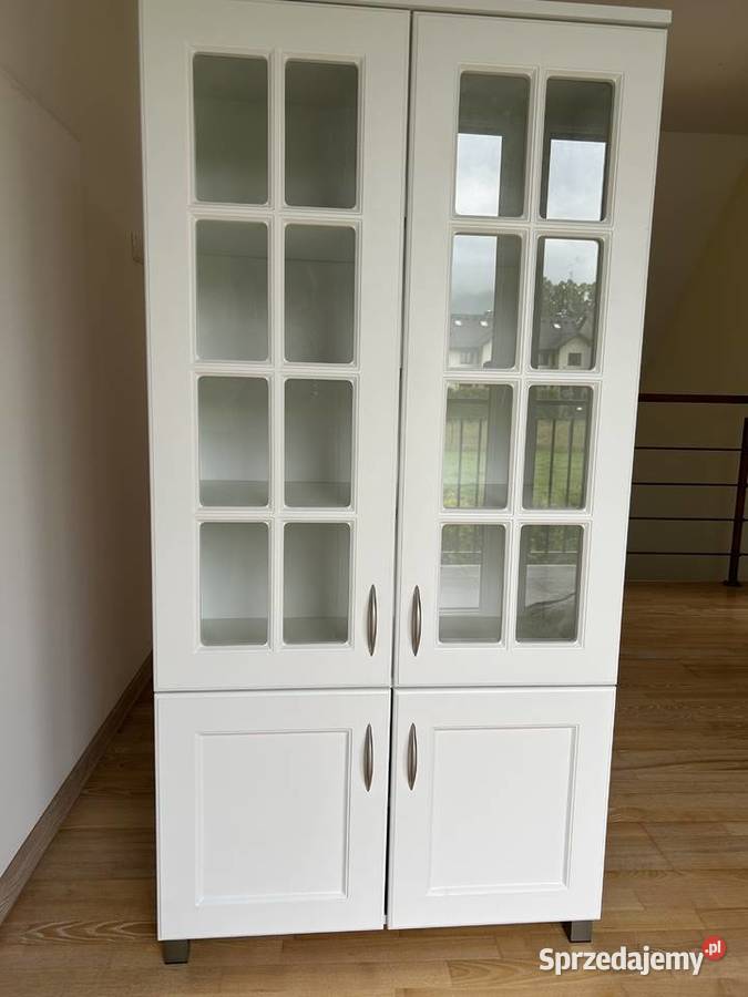 Komoda biała witryna Bielsko-Biała