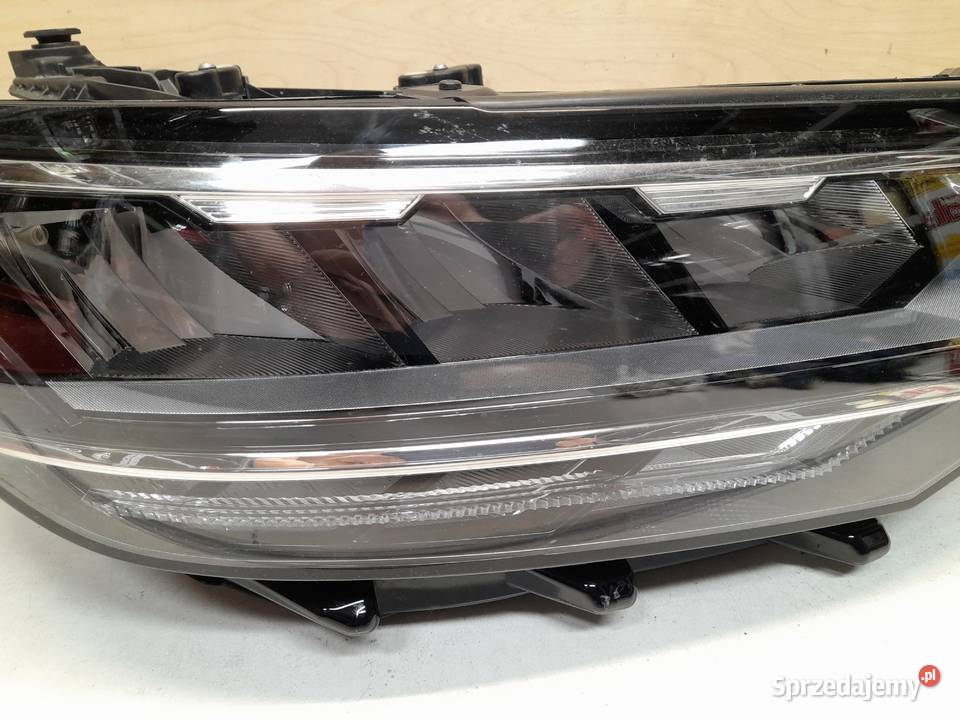 VW PASSAT B8 LAMPA PRZÓD PRAWA FULL LED osobowe Goleniów sprzedam