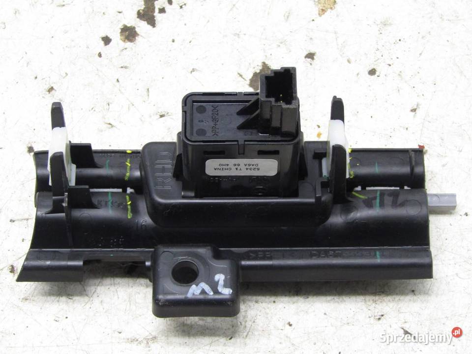 PANEL PRZEŁĄCZNIK ŚWIATEŁ AWARYJNYCH MAZDA 2 DJ osobowe