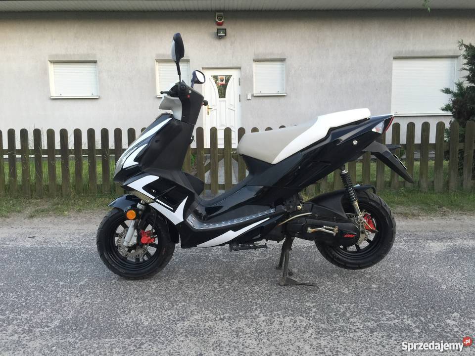 Romet 717 skuter 2T Longjia keeway zipp junak akryl Góraszka