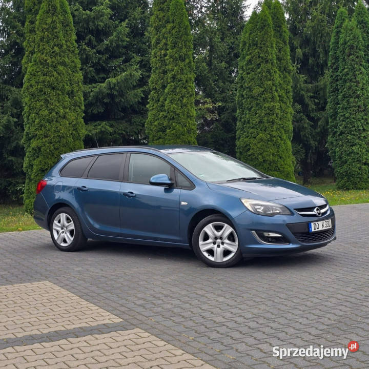 Opel Astra Opel Astra J 14 Benzyna 100 Selection Astra Ostrów Mazowiecka