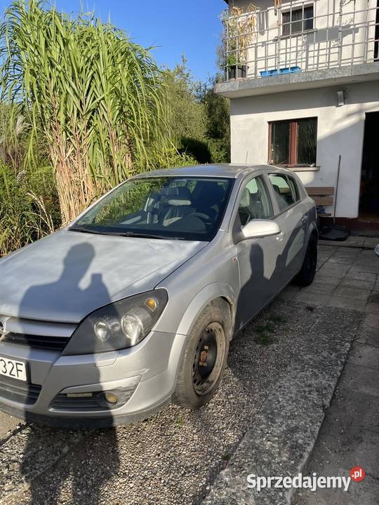 Opel Astra H 17cdti uszkodzony Rok produkcji 2004 śląskie Smolnica