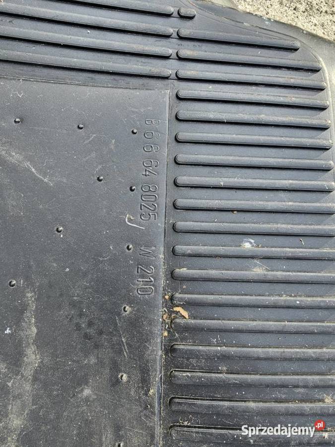 Wykładzina bagażnika Mercedes W210 sedan Piotrków Trybunalski