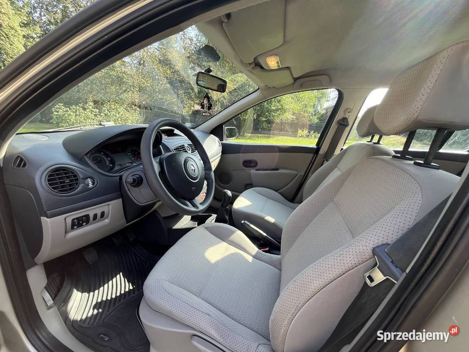 Renault Clio III 2006 z oszczędnym silnikiem 15 wspomaganie kierownicy