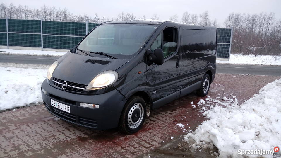OPEL VIVARO 19 DTI 100 KLIMA 5 OSOBOWY Stan przyciemniane szyby świętokrzyskie