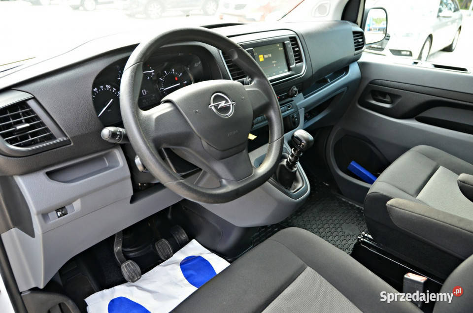 Opel Vivaro 120 8 Osób Serwis Super Stan Ostrów Mazowiecka
