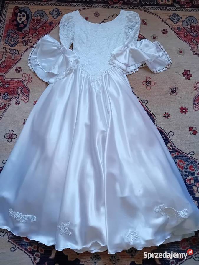 sukna ślubna śnieżna fantazja z rękawkiem