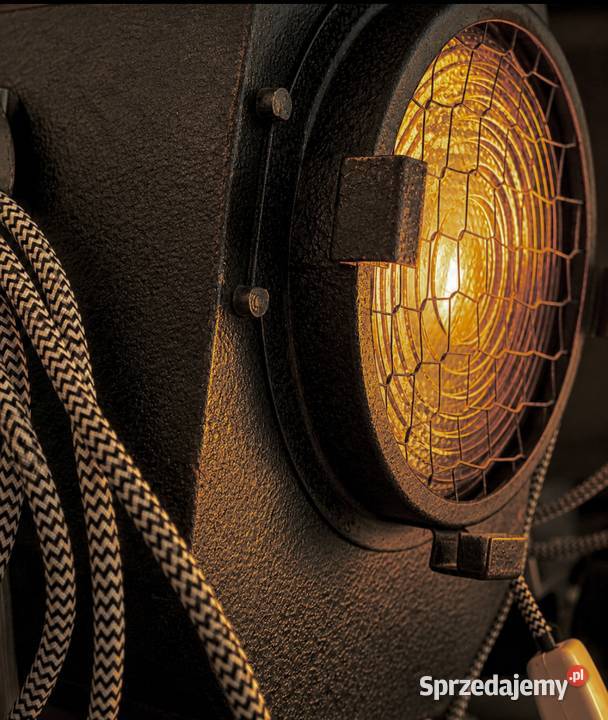 Lampa teatralna PRL Vintage loft Fotele wielkopolskie Poznań