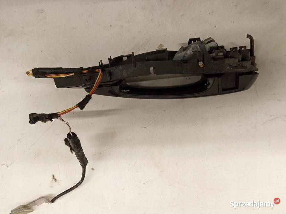 KLAMKA ZEWNĘTRZNA PRAWA PRZÓD PODŚWIETLANA