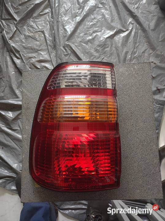 Lampy lampa tył Toyota land Cruiser hdj100 Łódź sprzedam