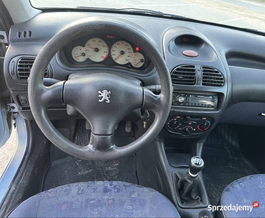 Peugeot 206 11 benzyna 2000r