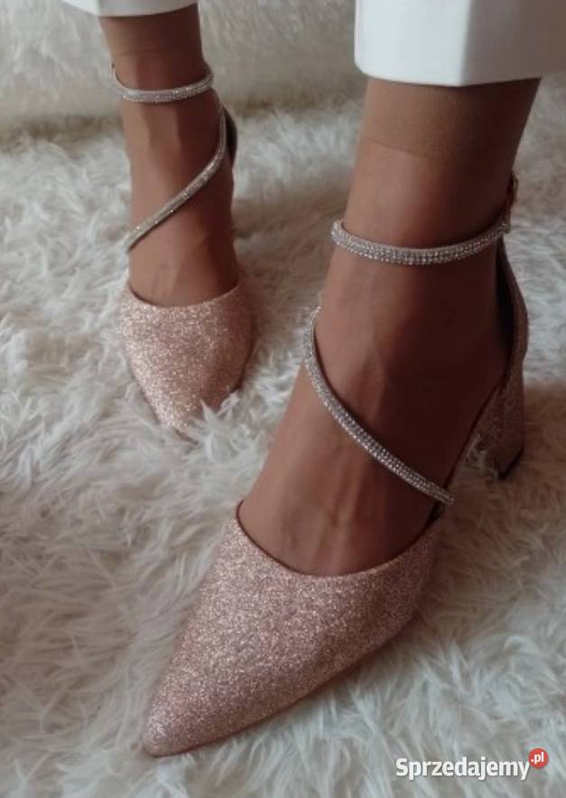 41 Złote bogato zdobione czółenka wieczorowe z żółty/złoty małopolskie Kraków