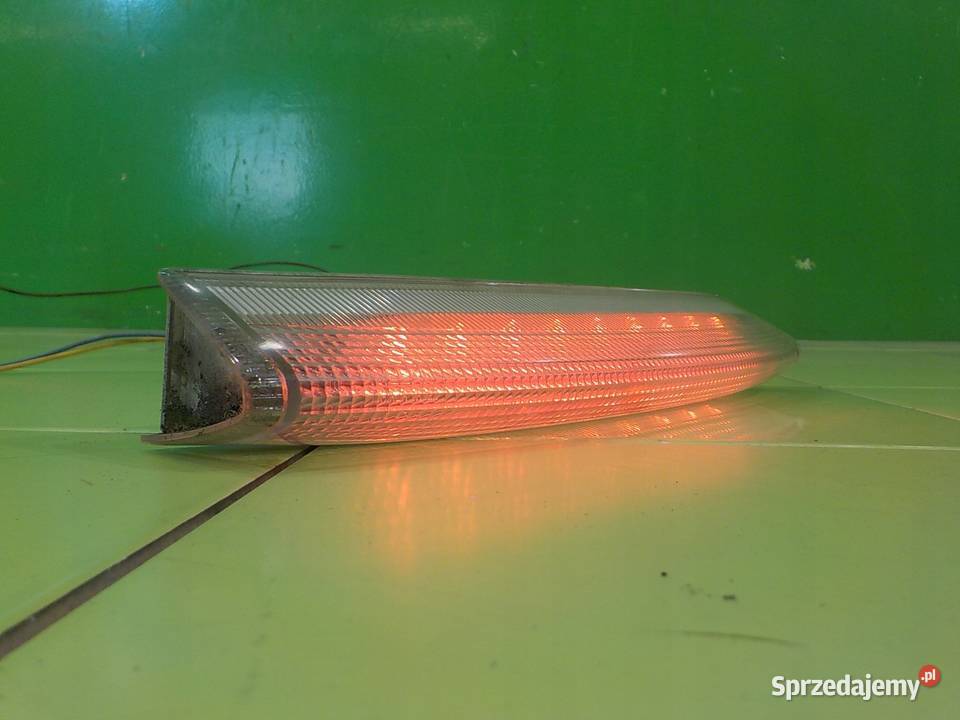 NISSAN LEAF I LIFT AUT 16r HB 5D swiatlo lampa Suków