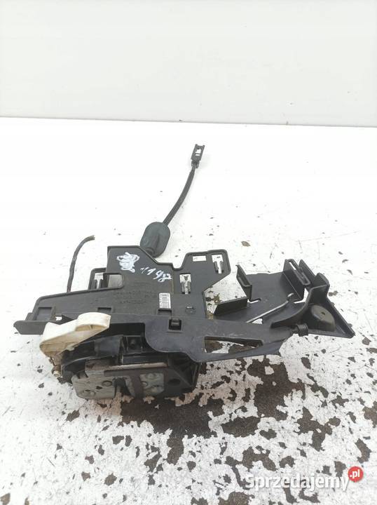 ZAMEK DRZWI LEWY PRZÓD 8A6AA21813AD Ford Fiesta