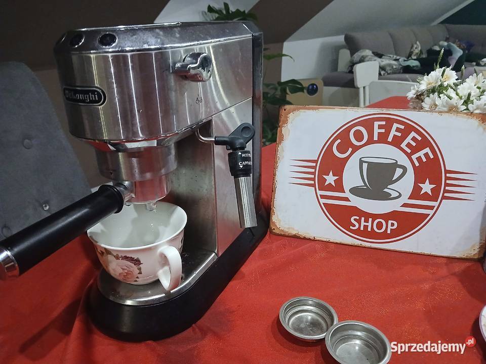 Ekspres do kawy kolbowy DeLonghi Dedica Style Bychawka Trzecia-Kolonia