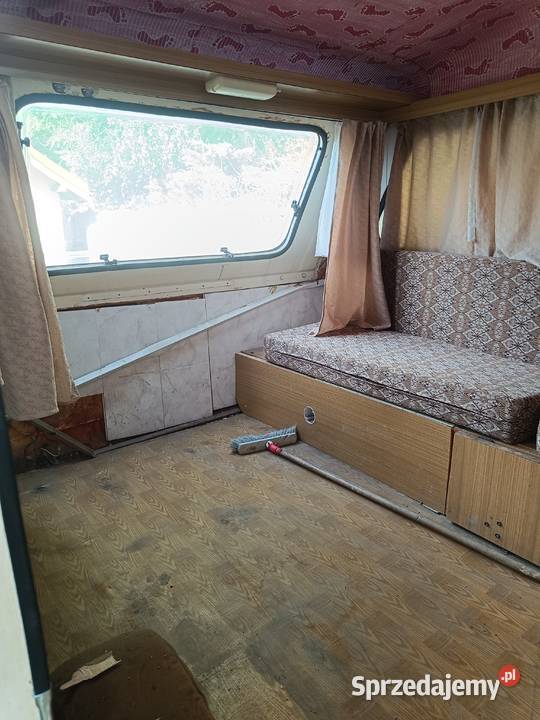Niewiadów N126 na resorze