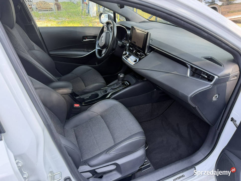Toyota Corolla 20HSD 184 Executive Bezwypadkowy nawigacja Otwock Mały
