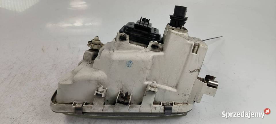 LAMPA PRAWA PRZÓD VOLKSWAGEN POLO III 6N Lipno