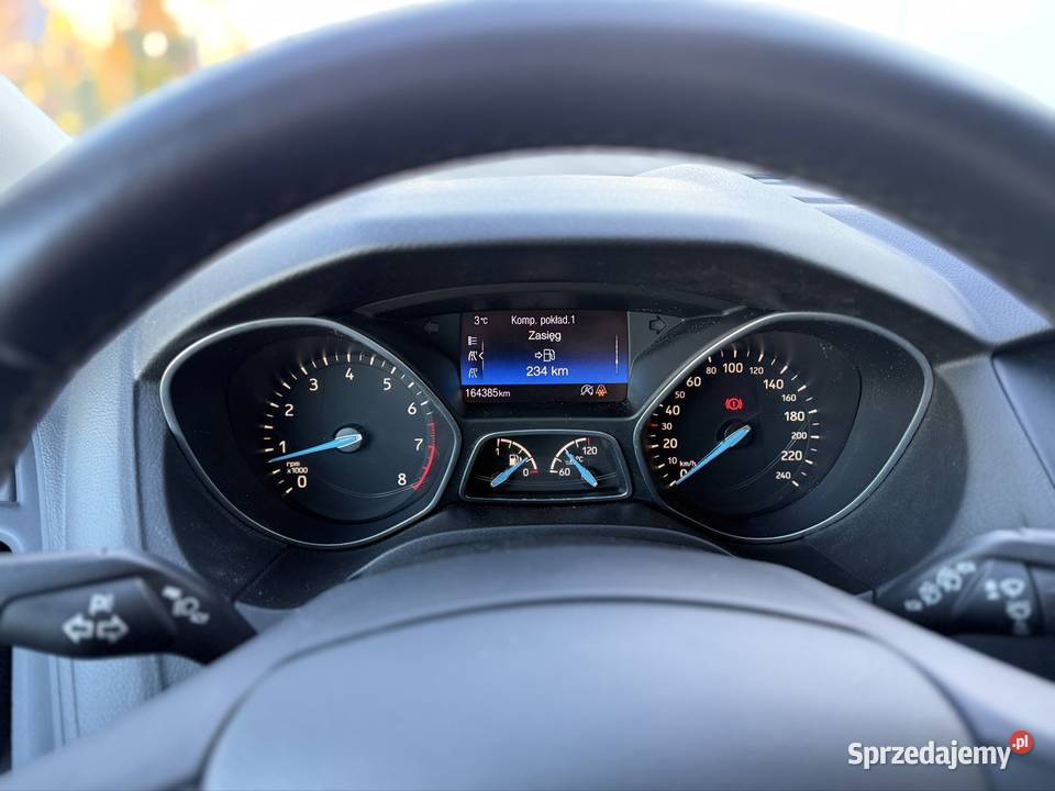 Focus super stan przyciemniane szyby